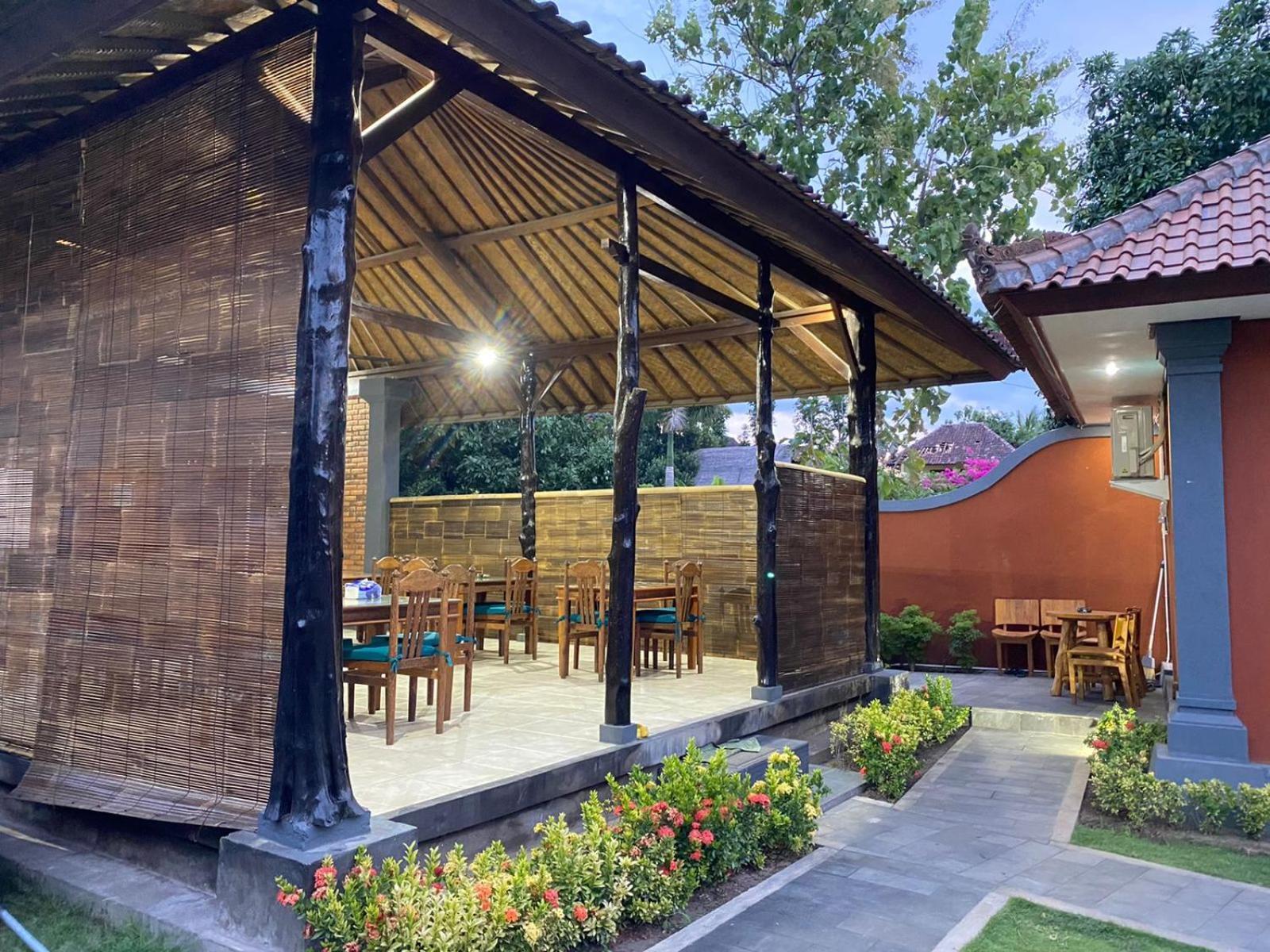 Badini Homestay เปมูเตรัน ภายนอก รูปภาพ