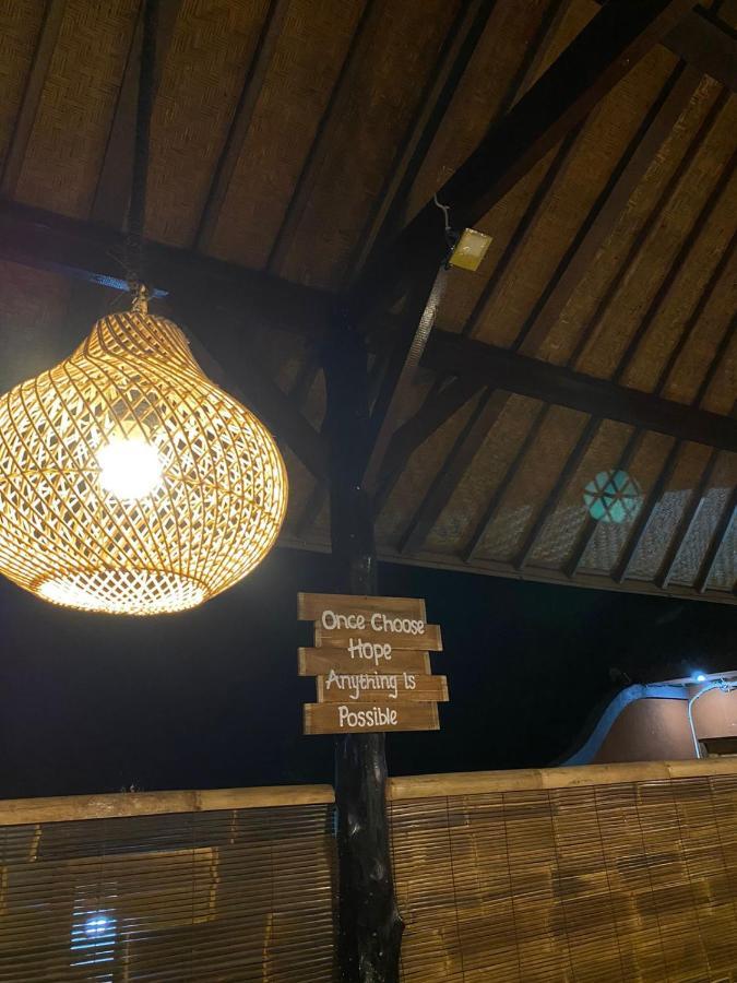 Badini Homestay เปมูเตรัน ภายนอก รูปภาพ